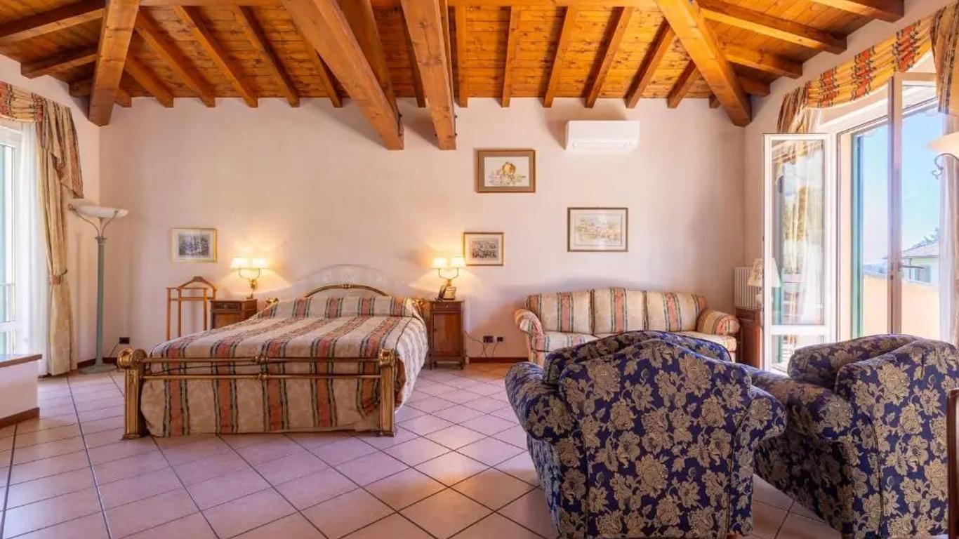 Hotel Royal