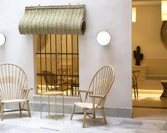 U-Sense For You Hostel Sevilla - Sevilla - Patio