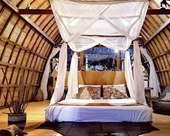Coconut Garden Beach Resort - Maumere - Chambre