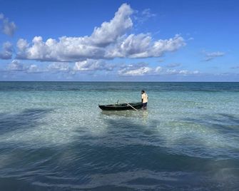 Calm Beach Inn - Gan
