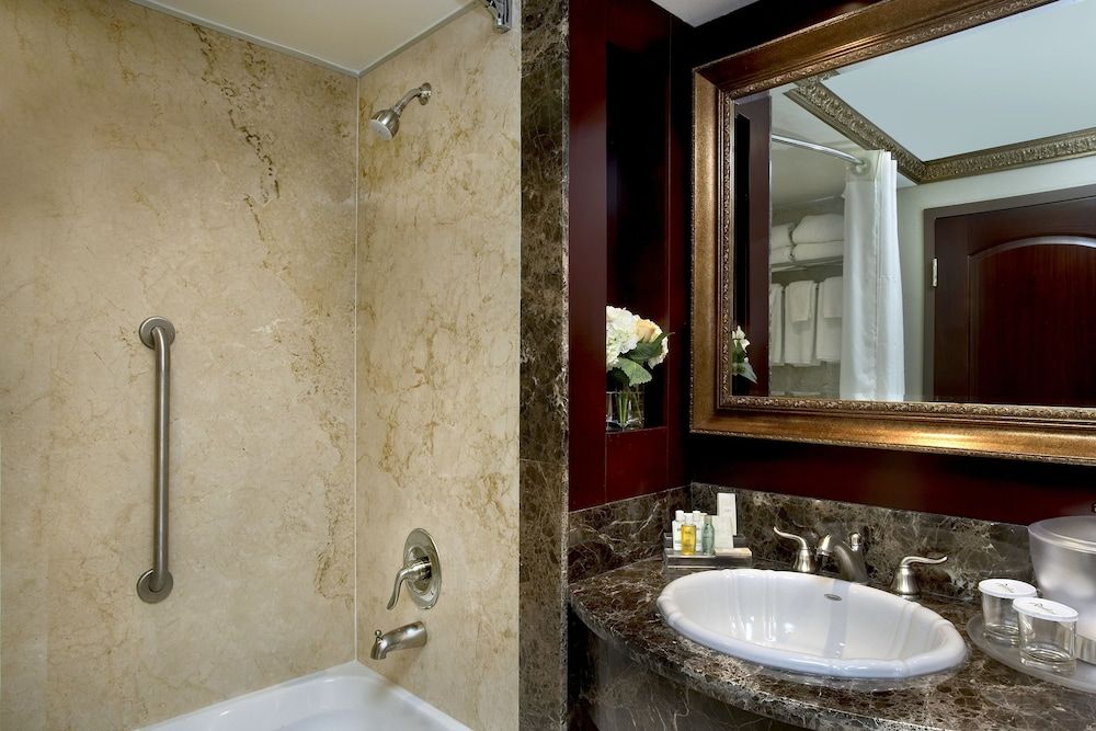 Radisson Toronto Airport West