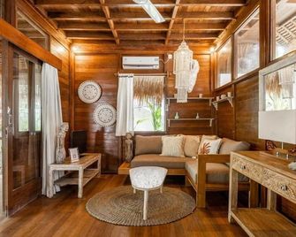 Tigerlillys Boutique Hotel - Nusa Penida - Stue