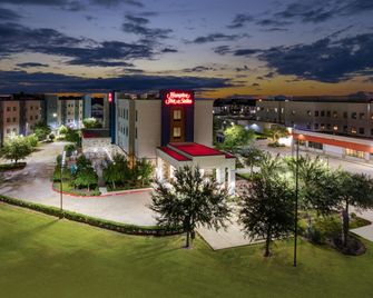 Hampton Inn & Suites Houston/Pasadena - Pasadena - Bygning