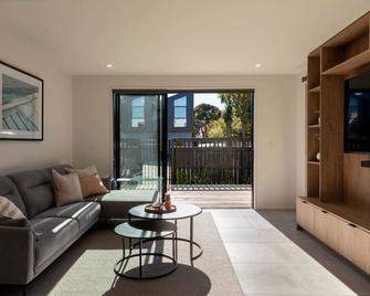 New Three Bedroom Townhouse - Walk to the CBD! - Christchurch - Sala de estar