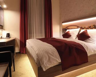 Hotel Golden Pearl Magdeburg im Stadtzentrum - Magdeburg - Schlafzimmer