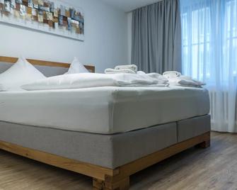 Altstadt Hotel Self Check-In - Wurzburg - Bedroom