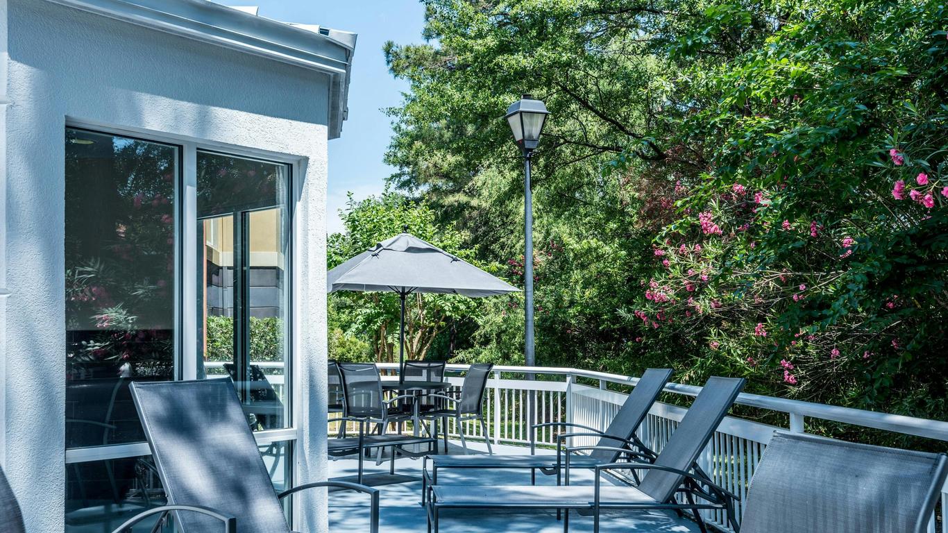 Fairfield Inn & Suites by Marriott Savannah/I-95 South