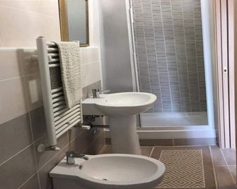 B&B Iris - Santa Maria degli Angeli - Bad