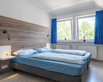 MK Hostel Oyten - free Wifi & Parking - 24h Check-In - ברמן - חדר שינה