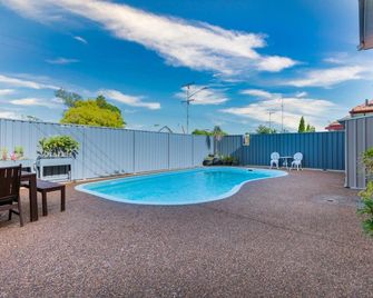 Hunter Valley Motel - Cessnock - Piscina