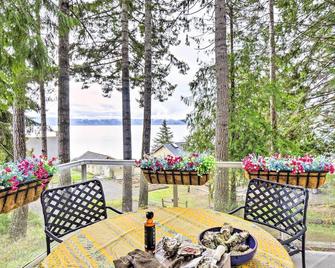 Dreamy Waterfront Studio with Hood Canal Views - Shelton - Terasa