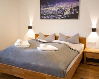 Ferienwohnung Kerschbaumer - Gries am Brenner - Habitación