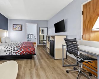 Econo Lodge Inn & Suites Cayce I-26 Airport - Cayce - Habitación