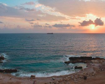 Sea View Hotel By Hansa - Batroun - Batroûn - Beach