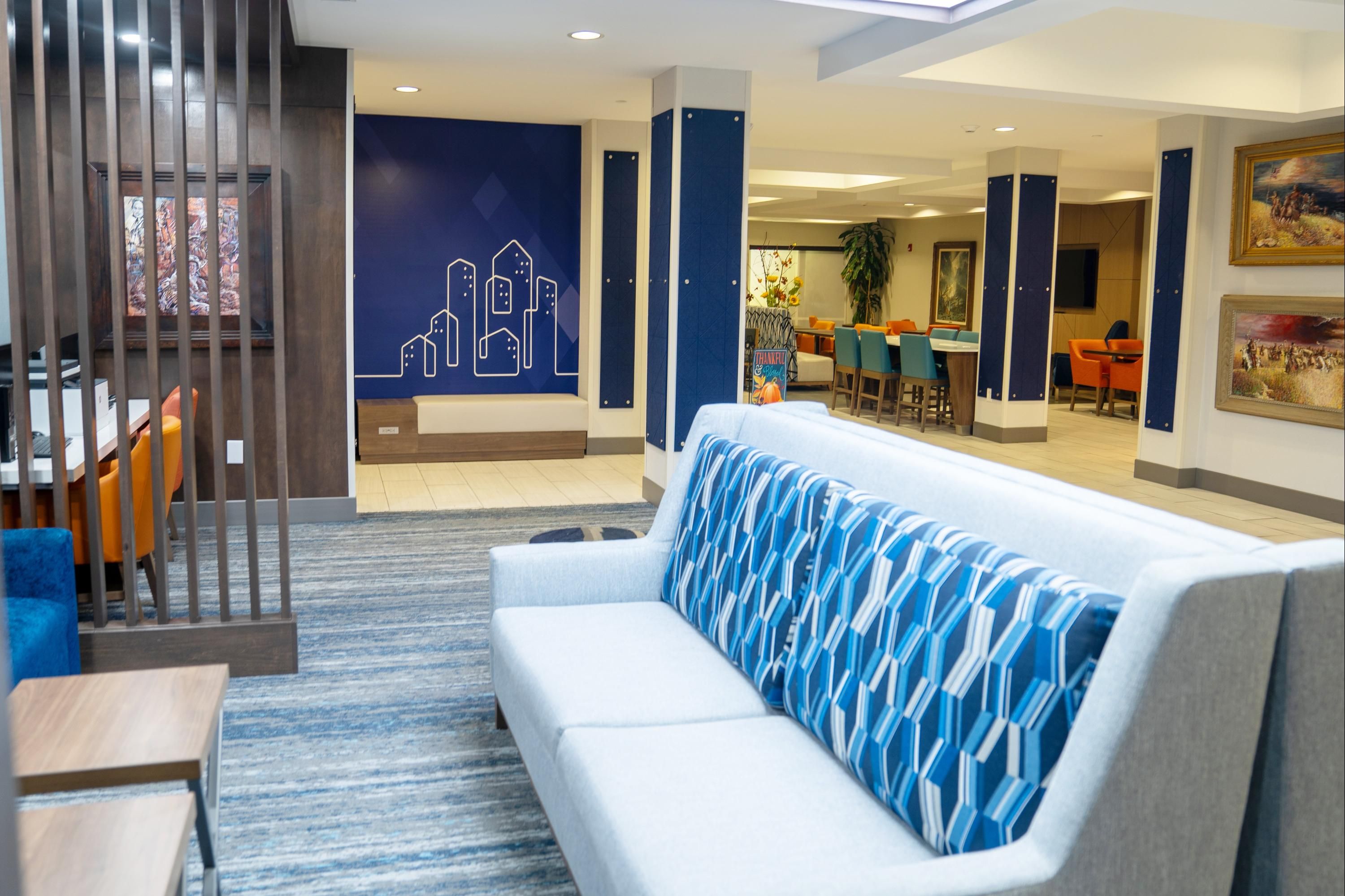 هوليداي إن إكسبرس بيمبروك باي آيتش جي