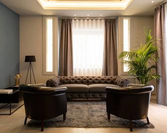 Hotel Enzo - Porto Recanati - Living room