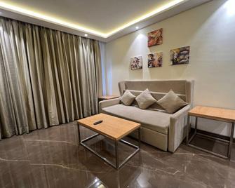 Hotel Pasricha - Jabalpur - Huiskamer