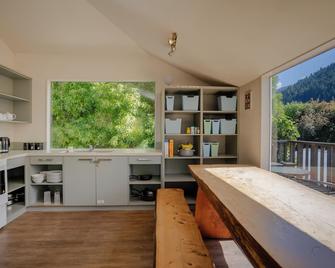 Haka House Queenstown - קווינסטאון - מטבח