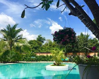 Deluxe \'Top Floor\' Studio With Amazing Views - Rayong - Pool