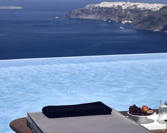Cavo Tagoo Santorini - Thera - Building