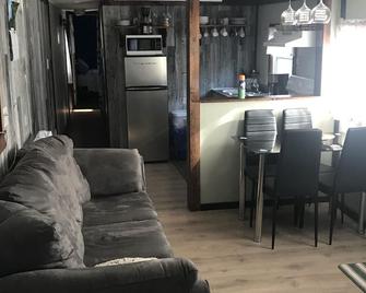 Where to get away to recharge - Wallace - Living room