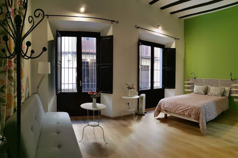 إل جرانادو هوستل