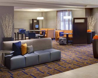 夏律第鎮大學醫療中心萬怡酒店 - 夏洛特斯維爾 - 夏洛茨維爾 - 休閒室