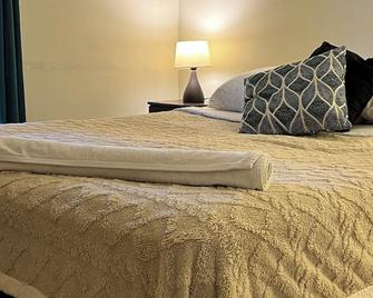 Agape Bed & Breakfast Airport - Santiago - Bedroom