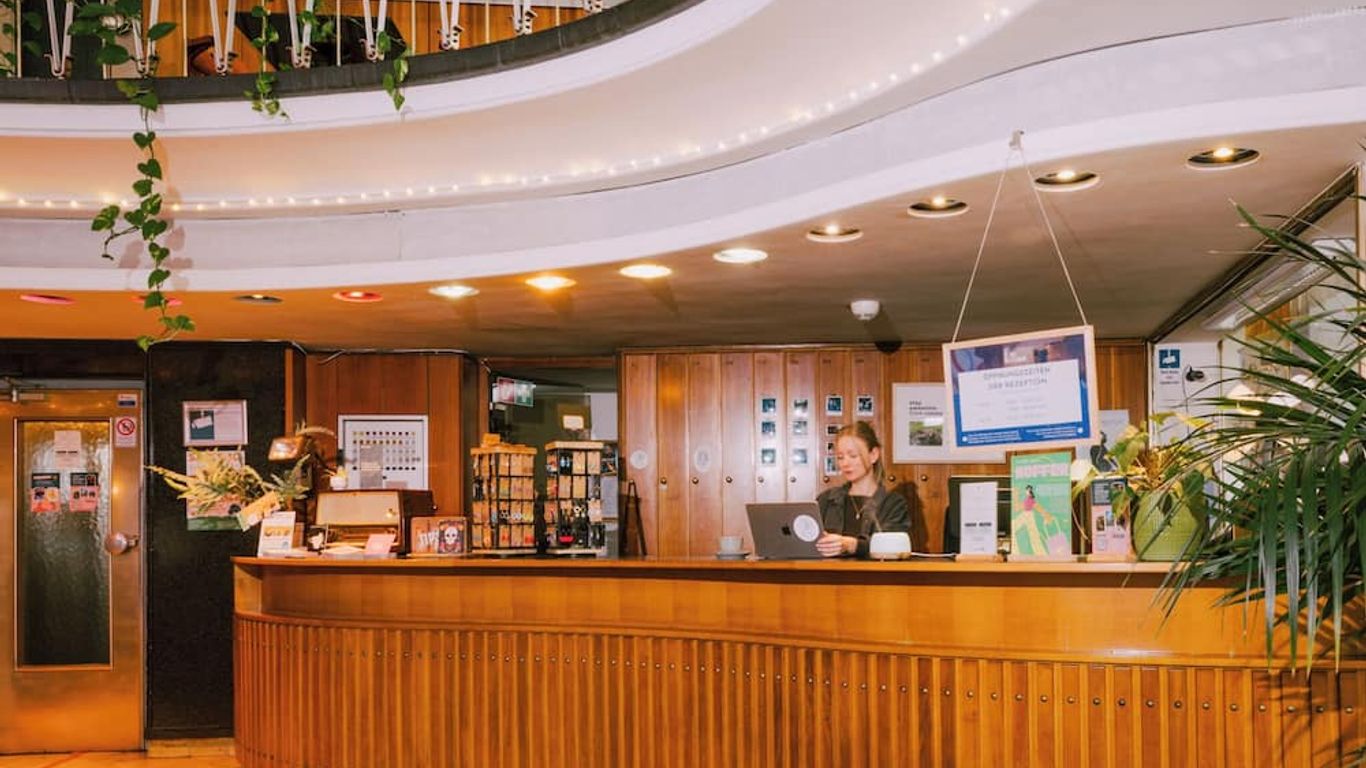 Hessenland Hotel By Stay Awesome