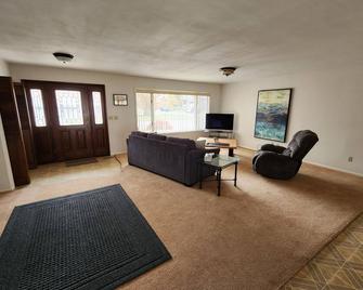 Entire House Near Yellowstone - Greybull - Huiskamer