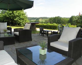 Landhotel Steigerwaldhaus - Burghaslach - Innenhof