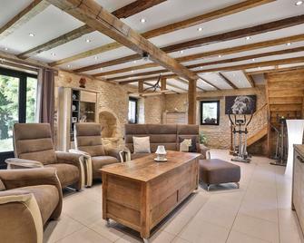 Ferme des Petites Oreilles 4 étoiles - Montignac - Lounge