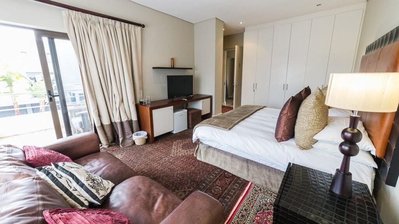 Atlantic Waves Guest House