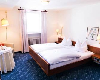 Hotel - Restaurant Traube - Neuffen - Schlafzimmer