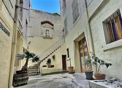 Des appartements au calme dans un immeuble historique - Béziers - Vista del exterior