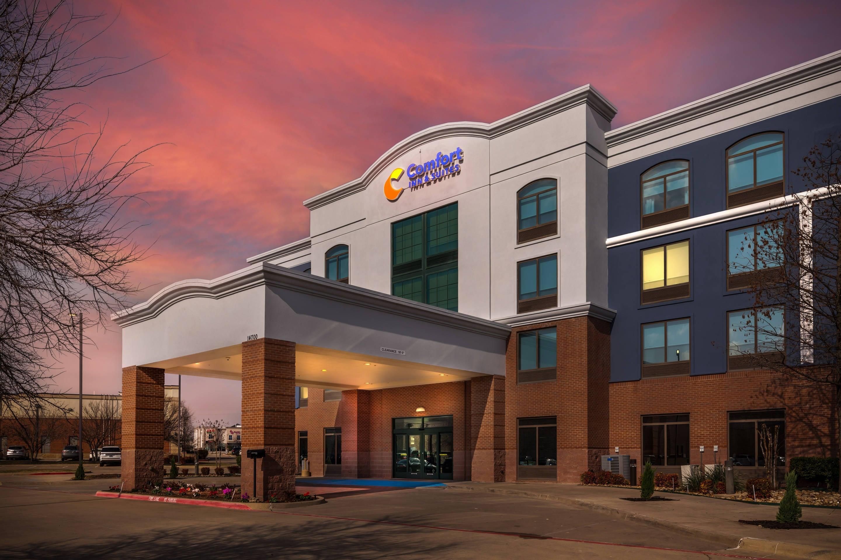 Comfort Inn & Suites Frisco East - Mckinney - Frisco - Bygning