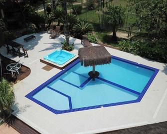 Site With 4 Thousand Meters For 10 People In Vargem Grande! - Rio de Janeiro - Pool
