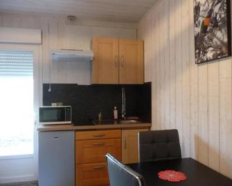 Studio chez Jean-Michel - Espinasse-Vozelle - Cocina