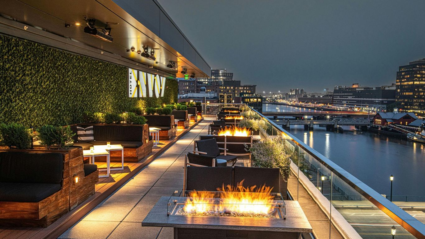 The Envoy Hotel Autograph Collection