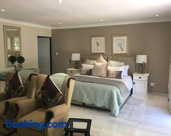 Meraki Country Manor - Lanseria - Habitación