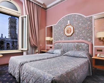 ميجيناتي بالاس - روما - غرفة نوم