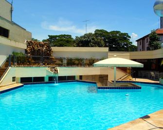Hotel Ema Palace - São José dos Campos - Piscina