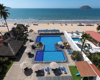 Torreblanca Beach Hotel and Suites Guayabitos - Desayuno y Comida Incluido - Rincon de Guayabitos - Piscina