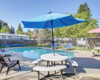 Walk to Payette Lake McCall Condo with Fireplace - McCall - Basen