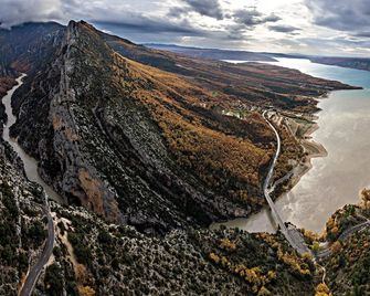 La Farigoule (Chambres d'Hôtes) - Aups - Edificio