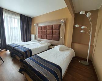 Hotel Midi-Zuid - Brussels - Bedroom