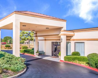 Quality Inn - Suwanee - Bâtiment