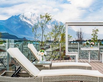 Qiansu Yunpan Snow Mountain Resort Hotel - Lijiang - Balcon
