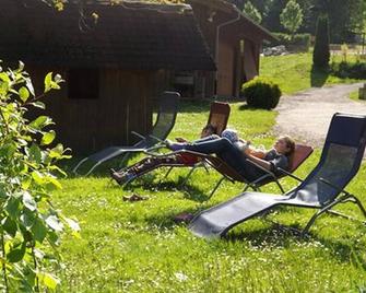 Ferienwohnung \'Elzblick\'mit 40qm, 1 Schlafzimmer für max. 5 Personen - Elzach - Innenhof