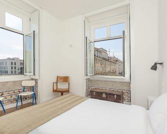 Lisbon Old Town Guest House - Lisbon - Bedroom